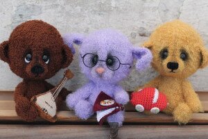Разные игрушки по одному описанию