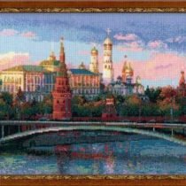 Яркая и интересная схема вышивки Москва