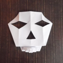 Схема оригами Маска 3D черепа из бумаги для детей на Хэллоуин